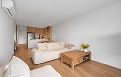 302/117 Chestnut Street, Wynnum, Qld 4178