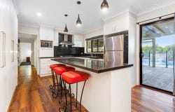 271 Mitchell Road, Lake Albert, NSW 2650