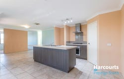 10 Torino Crescent, Piara Waters, WA 6112