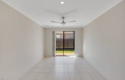 2/12 Esmeralda Street, Cambooya, Qld 4358
