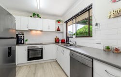 25 Yorkshire Drive, Banksia Beach, Qld 4507