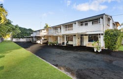 28 Peerless Avenue, Mermaid Beach, Qld 4218