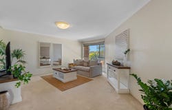 15 Vanderbilt Street, Eight Mile Plains, Qld 4113