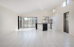 3/4 MacKenzie Crescent, Wodonga, Vic 3690