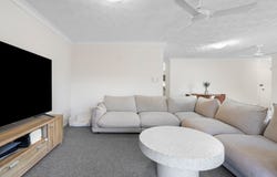 2/24-26 Peerless Avenue, Mermaid Beach, Qld 4218