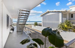 2/738 Pacific Parade, Currumbin, Qld 4223