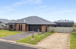 7 Coolum Close, Worrolong, SA 5291