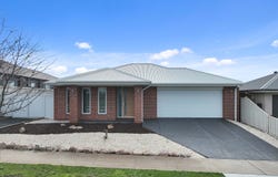 5 Kurrajong Road, Warragul, Vic 3820