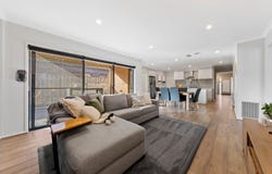 16 Pelham Street, Officer, Vic 3809