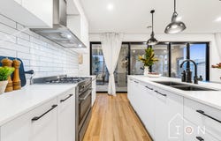 8 Laurieston Way, Cranbourne South, Vic 3977