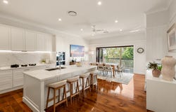 23 Lugg Street, Bardon, Qld 4065