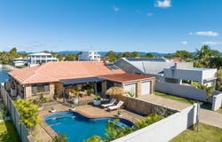 23 Weatherly Avenue, Mermaid Waters, Qld 4218