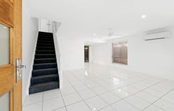 3/348 Oxley Drive, Coombabah, Qld 4216