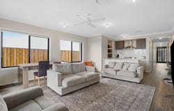 43 Alpine Circuit, Redbank Plains, Qld 4301