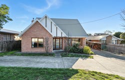 17 Cadbury Road, Claremont, Tas 7011
