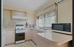 Unit 1/48 Happy Valley Rd, Ironbark, Vic 3550