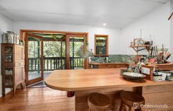 21 Wombat Crescent, East Warburton, Vic 3799