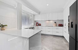 8 Incline Drive, Worongary, Qld 4213