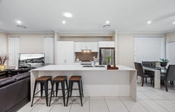 17 Tivoli Lane, Campbelltown, NSW 2560