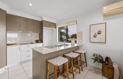 1/4 Brearley Court, Rural View, Qld 4740