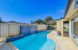 11 Dublin Lane, Canning Vale, WA 6155