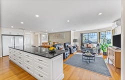 4 Grenville Court, Berwick, Vic 3806