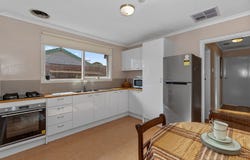2/11 Wallarano Drive, Noble Park, Vic 3174