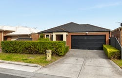 23 Kinglake Crescent, Craigieburn, Vic 3064