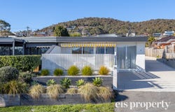 1/70 Esplanade, Rose Bay, Tas 7015