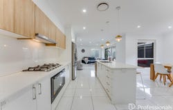 5 Madden St, Oran Park, NSW 2570