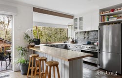 2/9-11 Grove Street, Eltham, Vic 3095