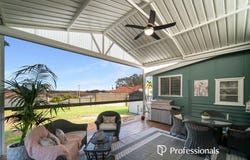 80 Lawnbrook Road West (house), Walliston, WA 6076