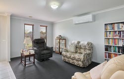 6 Oberon Place, Drouin, Vic 3818