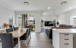 10 Bondi St, Newport, Qld 4020
