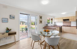 6 Farrer Close, Cranbourne, Vic 3977
