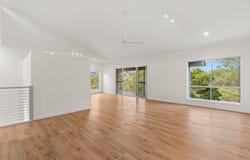9/4 Fleay court, Burleigh Heads, Qld 4220