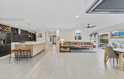 24 Harrison Circuit, Urangan, Qld 4655