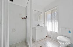 18 Blenheim Court, Munruben, Qld 4125