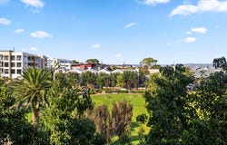 24/1 Burt Avenue, Findon, SA 5023