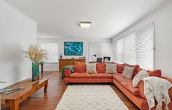 29 Dandenong Road, Jamboree Heights, Qld 4074