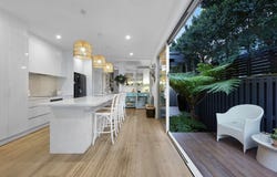20a Sunshine Parade, Miami, Qld 4220