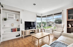 9 Dinah Parade, Keilor East, Vic 3033