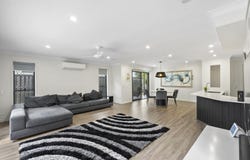 4/18 Carina Peak Drive, Varsity Lakes, Qld 4227