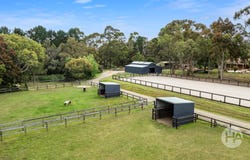 696 Stumpy Gully Road, Tuerong, Vic 3915