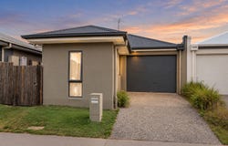 16 Sunbeam Lane, Ripley, Qld 4306