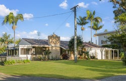 1 Lake Street, Crescent Head, NSW 2440