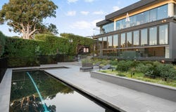 1 Rosserdale Crescent, Mount Eliza, Vic 3930