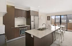 8 Gorman Drive, Mill Park, Vic 3082