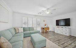 204 Scenic Drive, Budgewoi, NSW 2262