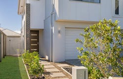 10 Buccaneer Street, Newport, Qld 4020